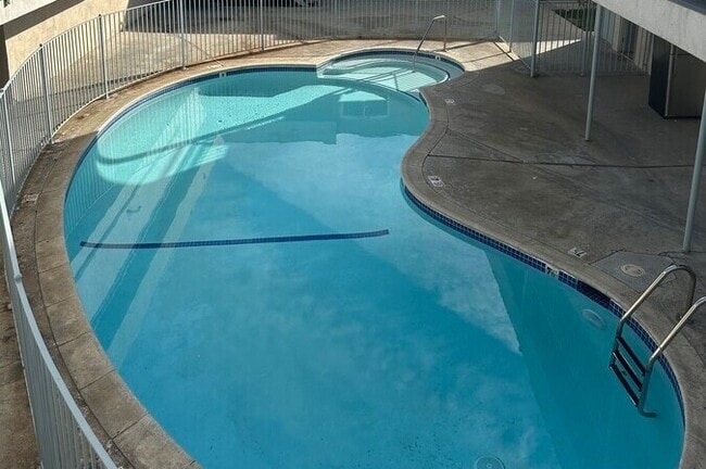 Building Photo - La Marquesa