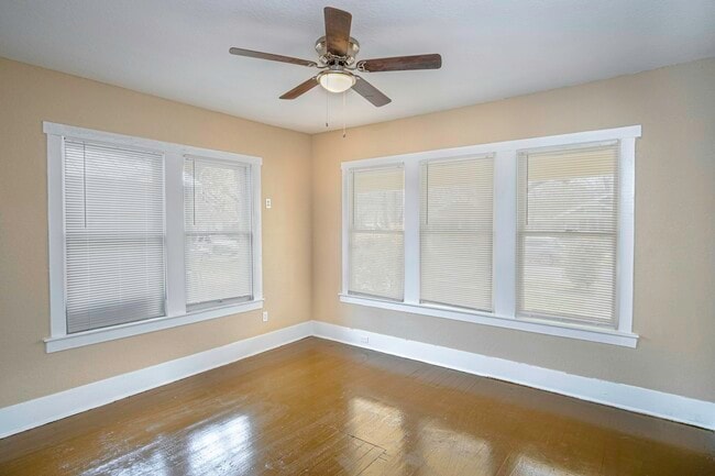 Building Photo - 1101 Gibbs St