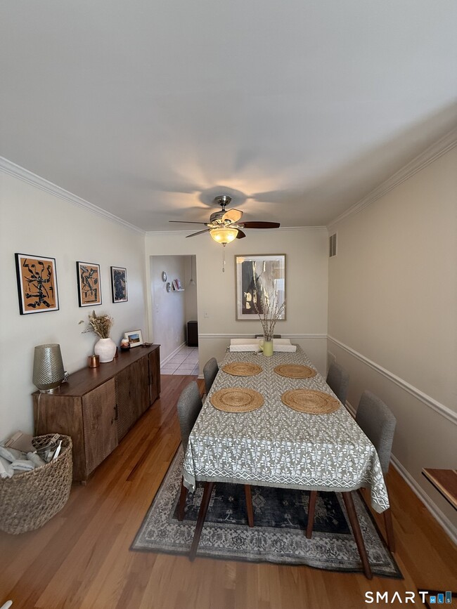 Building Photo - 202 Soundview Ave