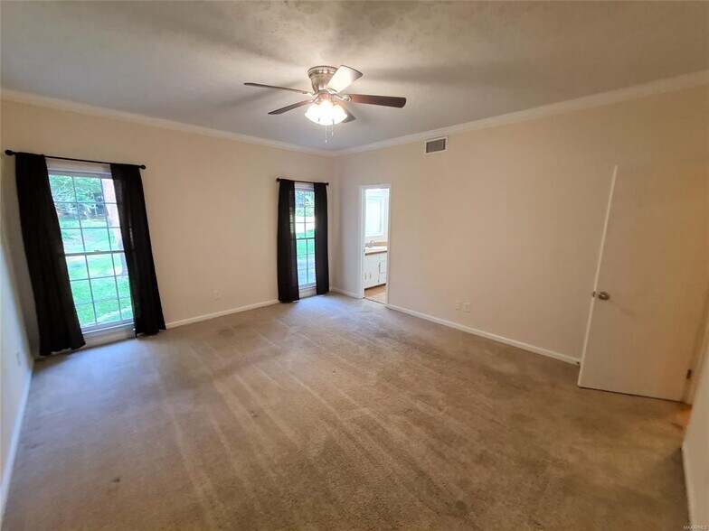 Building Photo - 6474 Halcyon Dr
