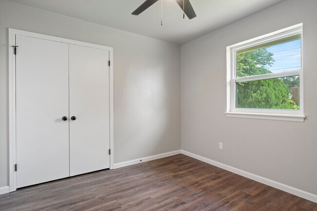 Building Photo - 4236 NW 53rd St