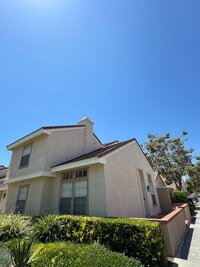 Building Photo - 3 Bed, 3 Bath Two-Story Condo - 9 Georgetown.