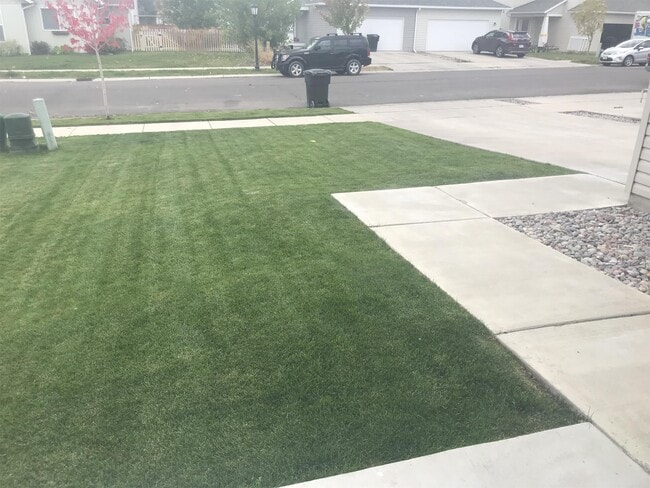 Building Photo - 1717 Bluestone Dr