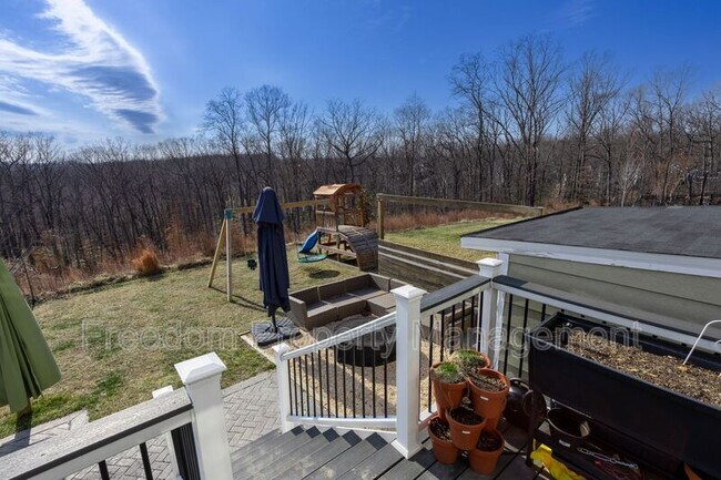 Building Photo - 2425 Morgans Point Dr