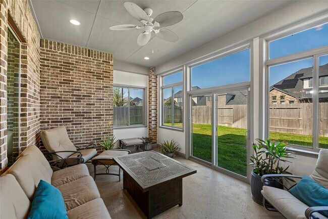 Building Photo - 2126 Partridgeberry Ln