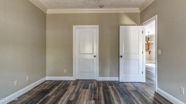 Building Photo - 2951 Palmetto Ridge Way