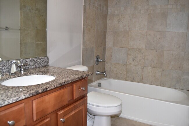 Building Photo - 2105 Herrick Ave