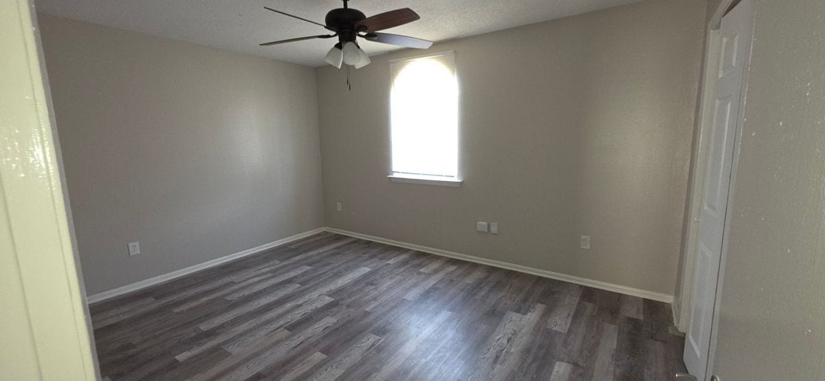 Building Photo - 650 Central Ave