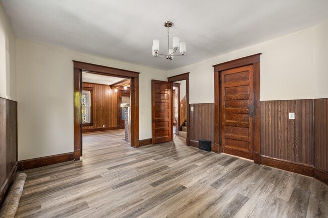 Building Photo - 37 W Arch St