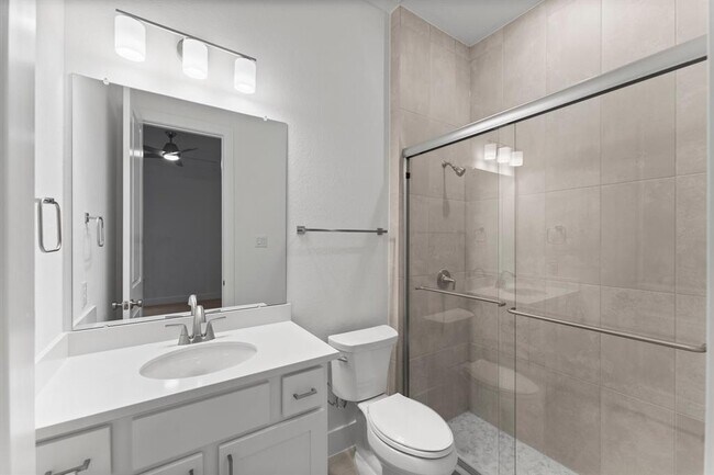 Building Photo - 26915 Longwood Ledge Ln