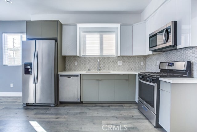 Building Photo - 11639 Burbank Blvd