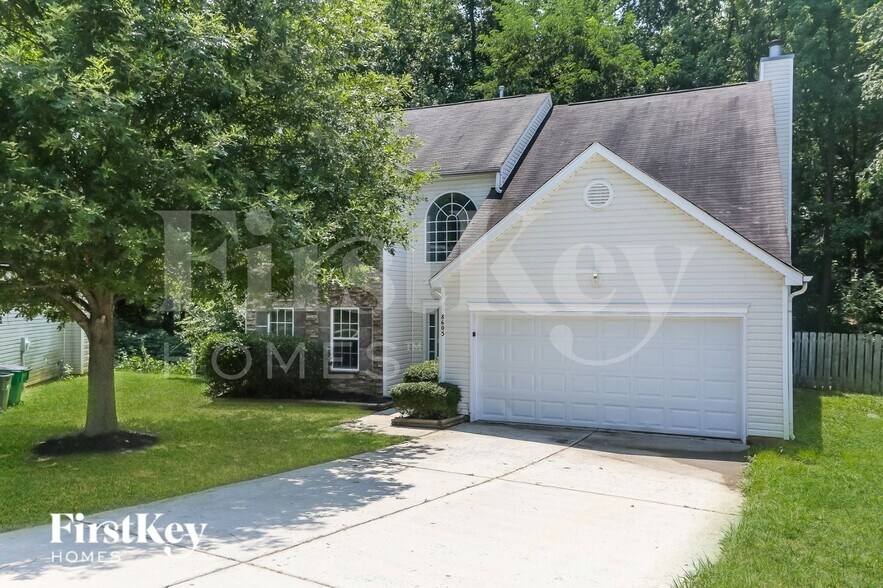 Building Photo - 8605 Royal Bluff Dr