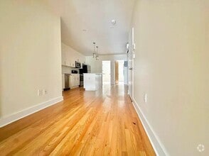 Building Photo - 4 bedroom in BROOKLYN NY 11226
