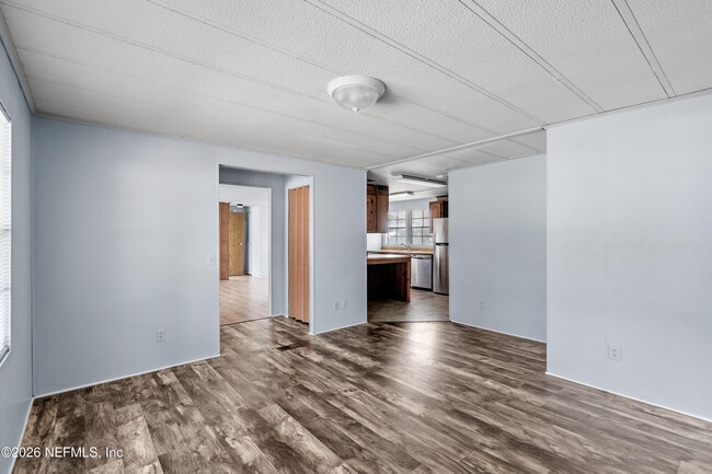 Building Photo - 7631 Timberwood Dr