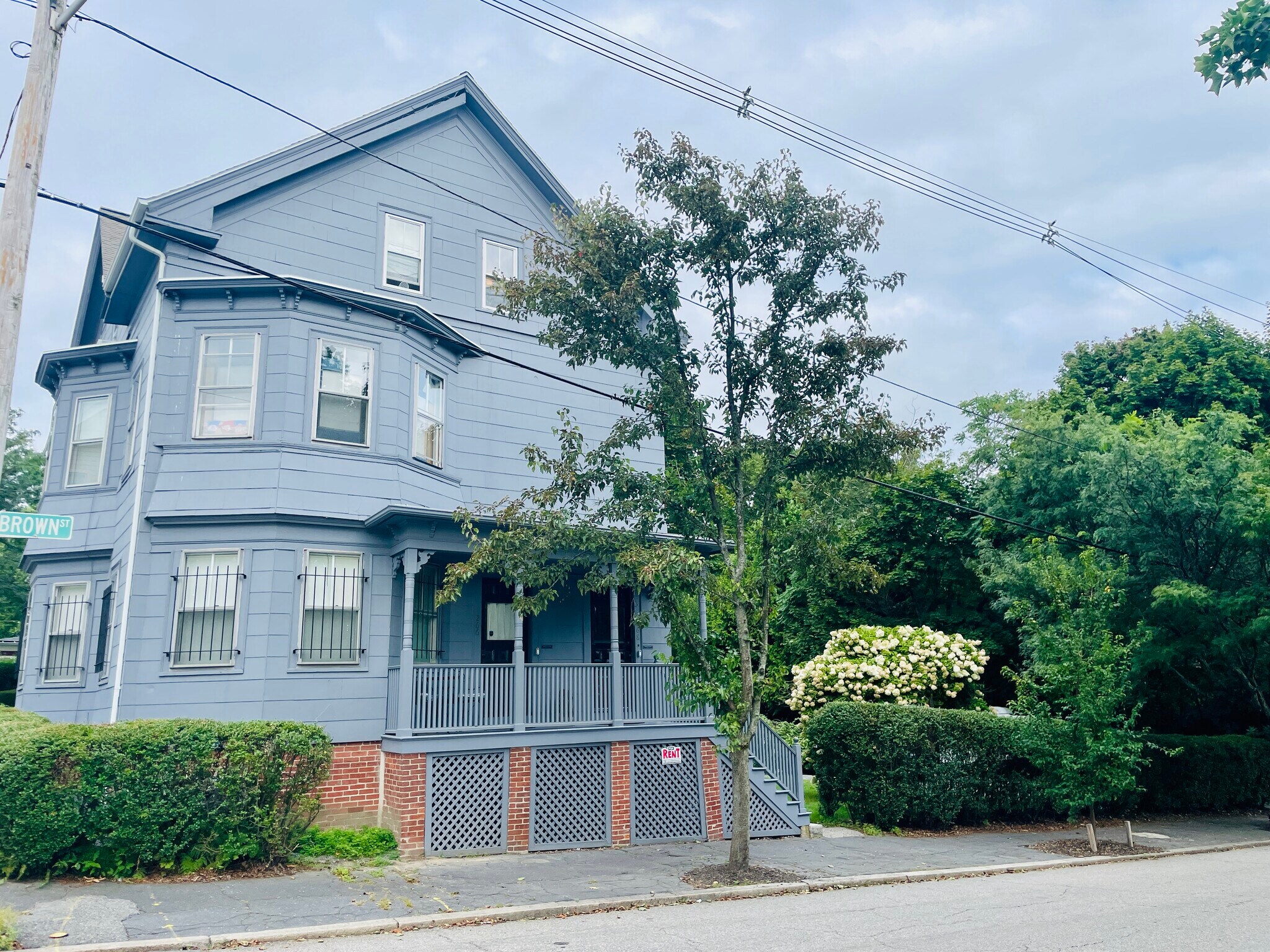 Building Photo - 266 -268 Brown Street