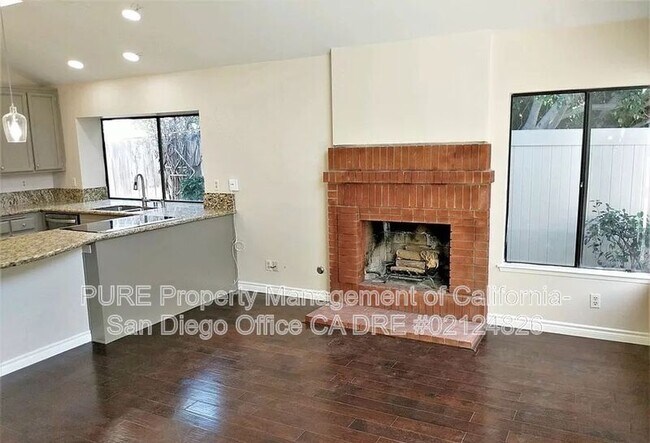 Building Photo - 9620 Palm Beach Ln