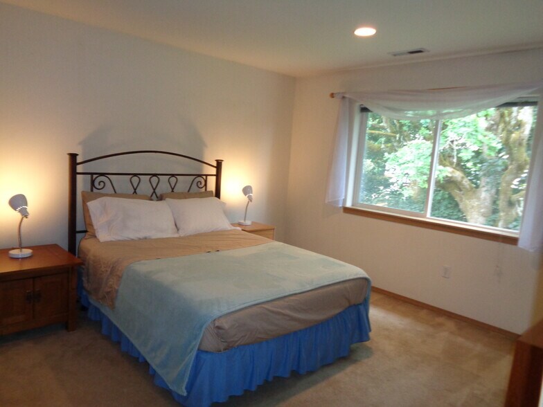 2nd Bedroom - 17612 SW Bany Rd