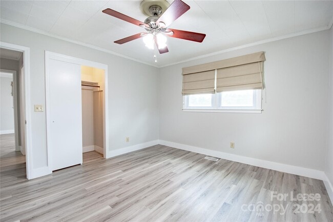 Building Photo - 111 Clement Dr