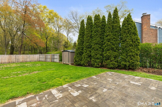 Building Photo - 40 Beacon View Dr