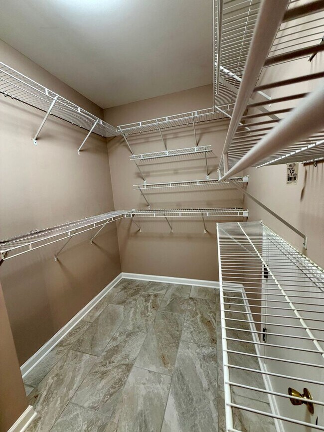 Building Photo - Stunning 5BR Retreat in Gated Village at Telfair