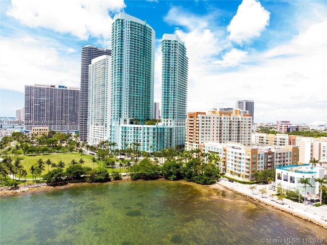 Building Photo - 1900 N Bayshore Dr