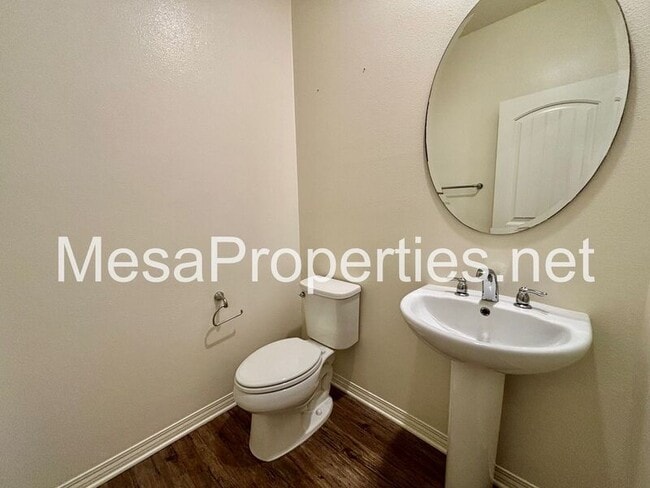 Building Photo - 15595 Sesame Seed Ave