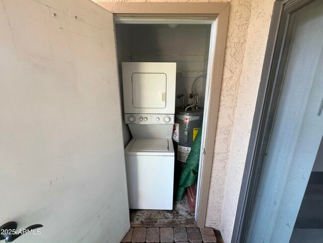 Building Photo - 1287 N Alma School Rd