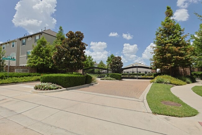Building Photo - 4004 Centre Meadow Way