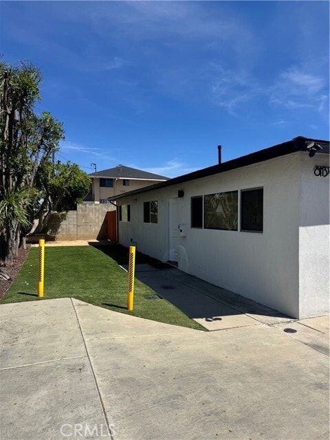 Building Photo - 8109 Cole St