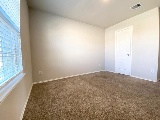 Building Photo - 21011 Bryant Maple Ct