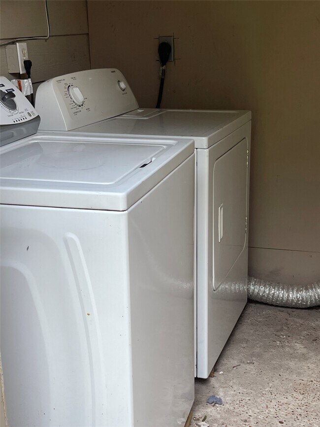 Building Photo - 309 Second St