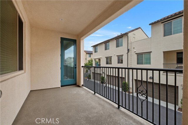 Building Photo - 717 Spring Gdn
