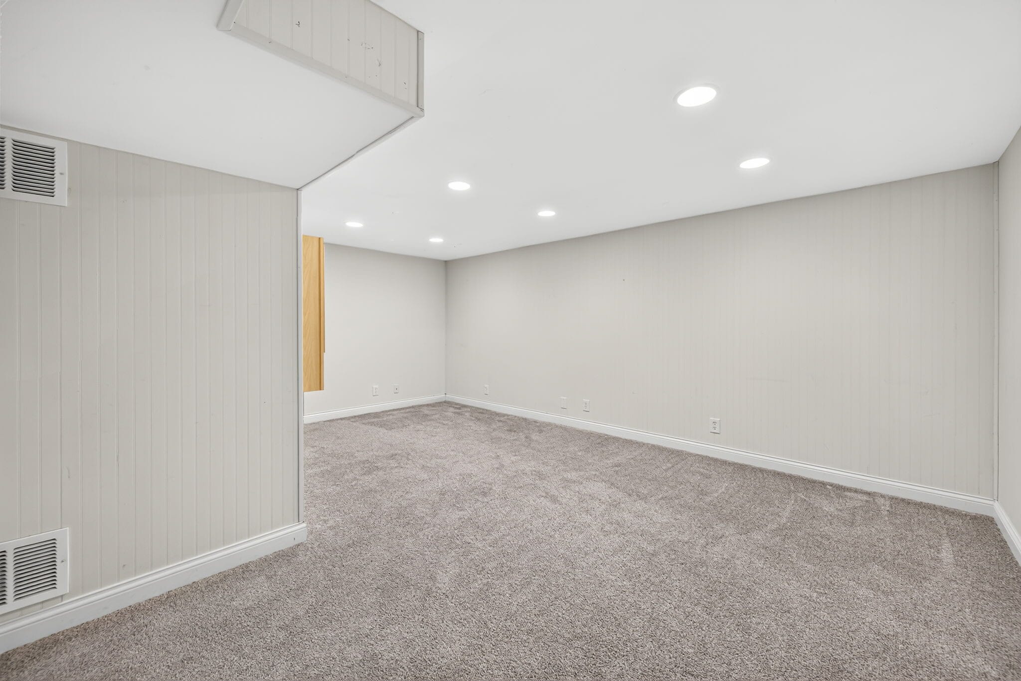 Building Photo - 13391 Hiddendale Ln