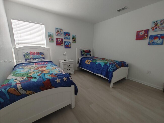 Building Photo - 7751 Basnett Cir