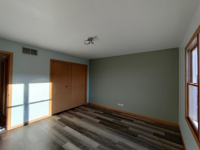 Building Photo - 221 N Broad St