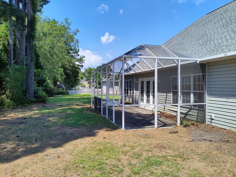 Building Photo - 529 Foxglove Ct