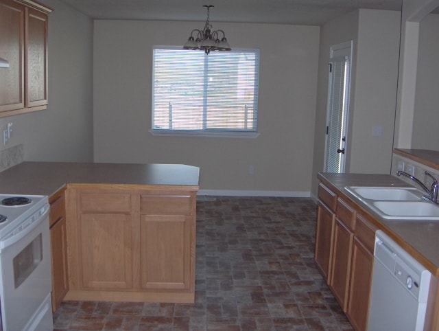 Building Photo - Spacious 3-Bedroom Home with Dedicated Loft & Office Space!