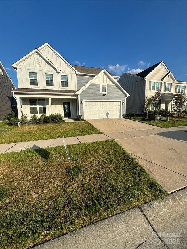 Building Photo - 1449 Harleston St
