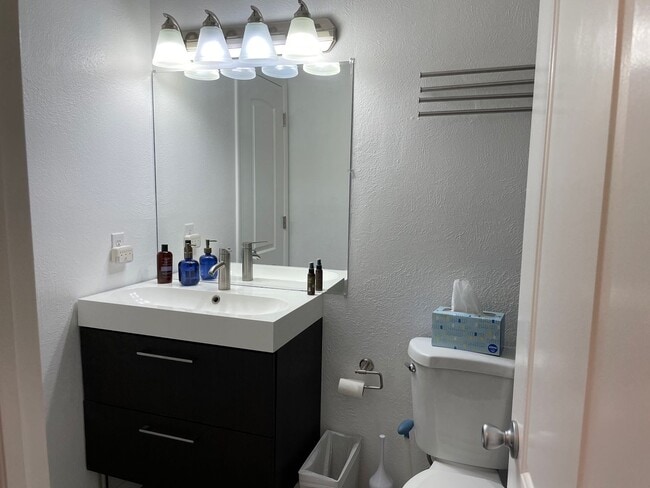 Building Photo - Effortless Style at Kalmia: Updated 2-Bed 2-Bath Condo with Premium Amenities