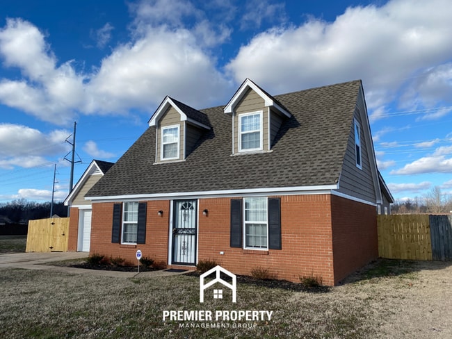 Building Photo - 7449 Dunbarton Dr