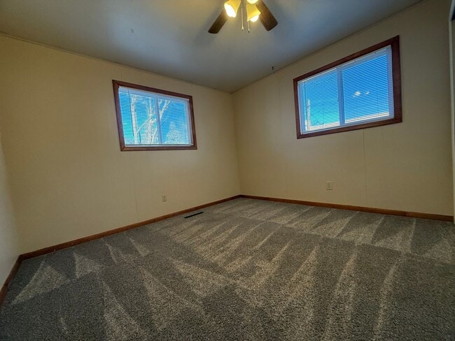 Building Photo - 408 E Del Norte St