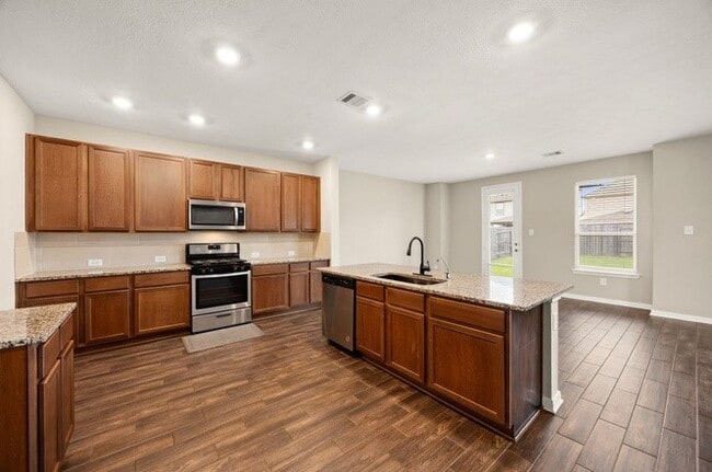 Building Photo - 14626 Lofty Cedar Dr