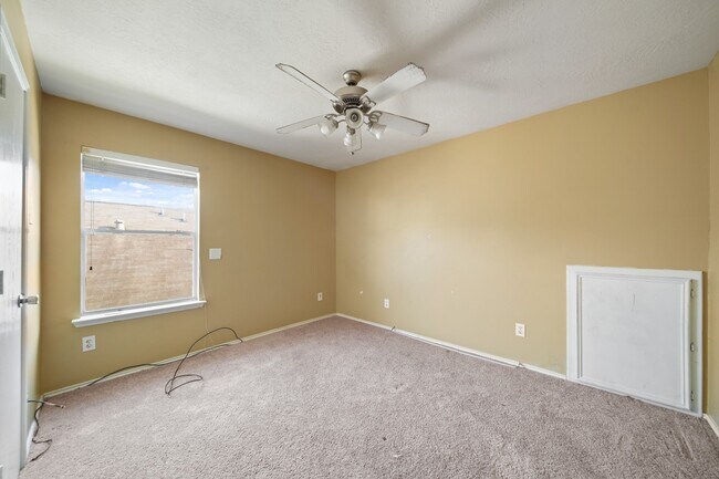 Building Photo - 17802 Kerrybrook Ln