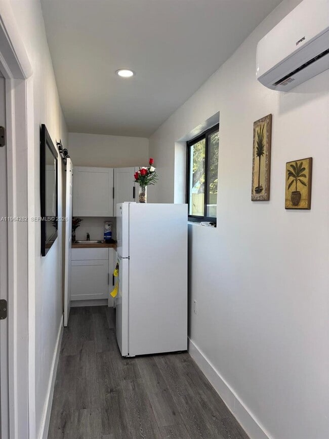 Building Photo - 10405 SW 107th Terrace