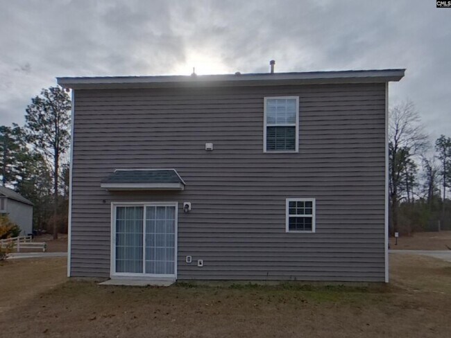 Building Photo - 175 Chesterbrook Ln