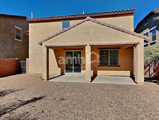 Building Photo - 207 W Calle Matraca