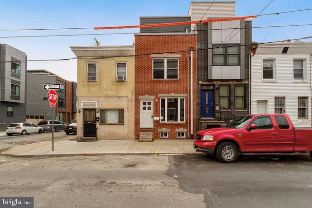 Primary Photo - 2439 Jasper St