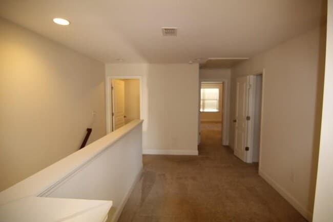 Building Photo - 8305 Harlond Way