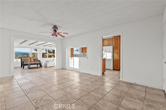 Building Photo - 10561 Alskog St