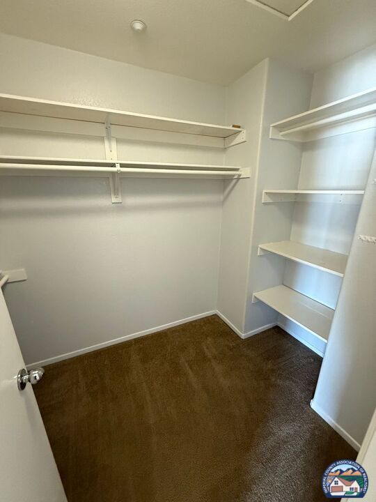 Building Photo - 642 Brewer Rd